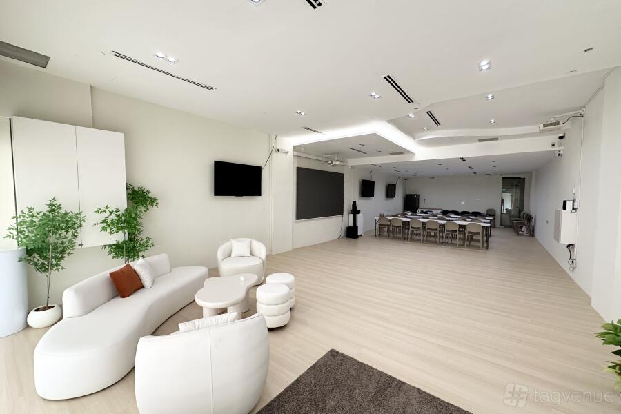 Ju Space at Ju Space in Singapore